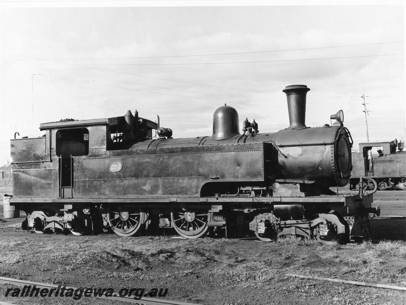 P00011
N class 200, East Perth Loco depot, side and front view
