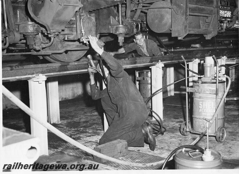 P00369
Diesel Lube shed, East Perth loco Depot, bogie being serviced
