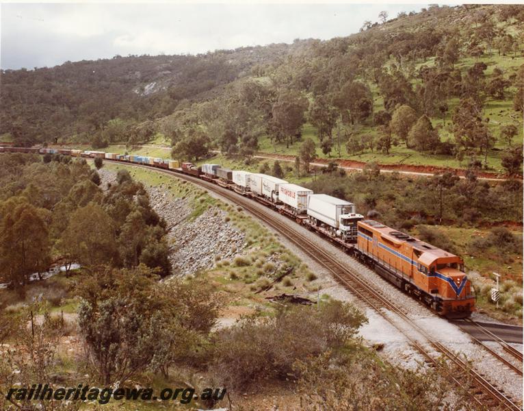 P00505
L class hauling an interstate freight train, consist includes 