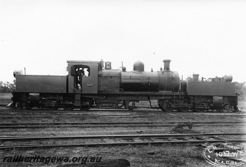 P00775
MS class 430 Garratt loco, side view, same as P7592.
