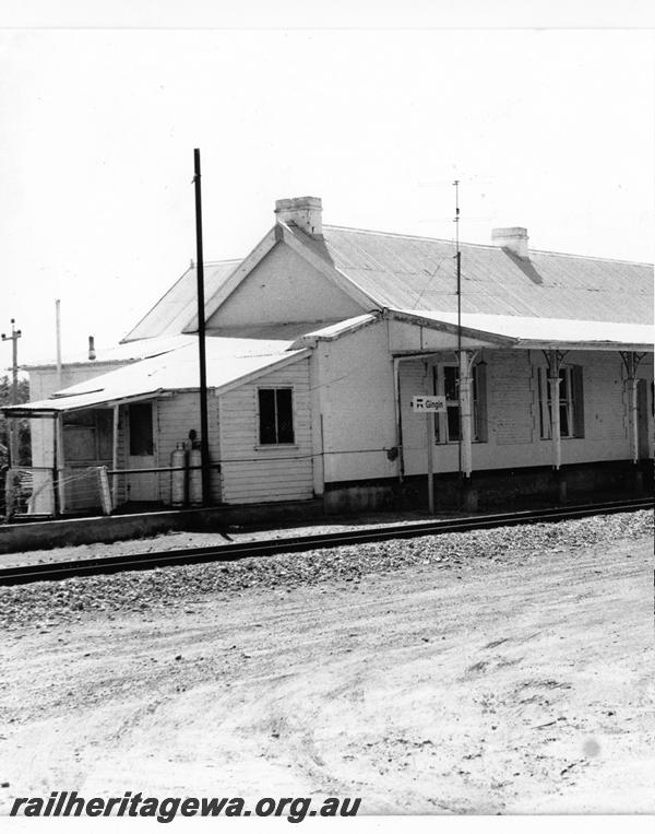 P00853
Station building, Gingin, MR line, trackside view.
