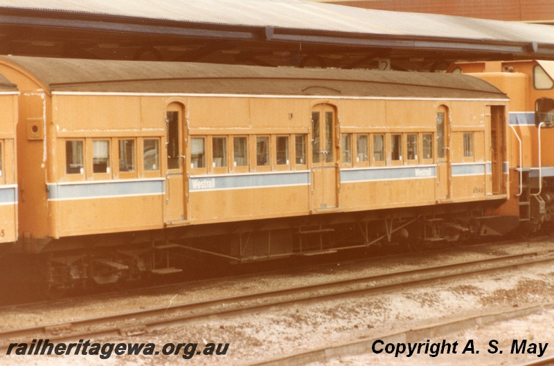 P01236
AYB class 458, Perth Station, end and side view.
