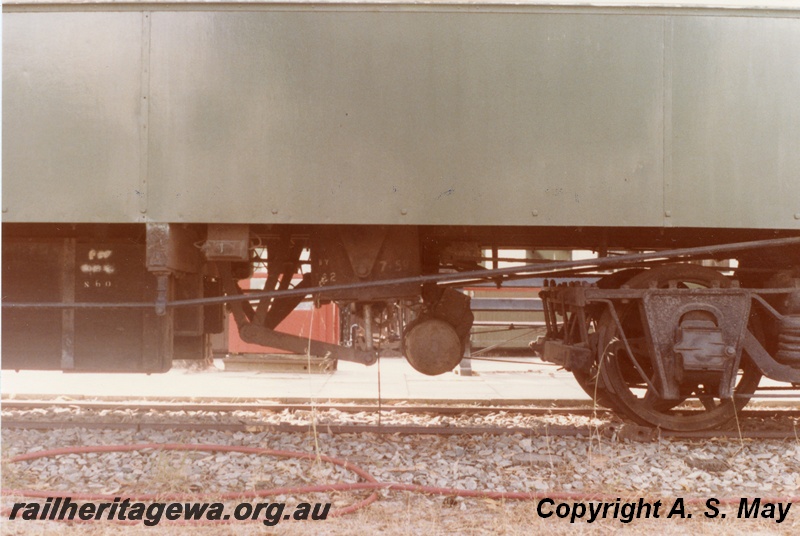 P01266
AL class 40 carriage underframe and underbody detail, Bassendean, ER line.
