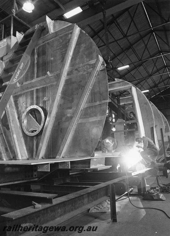 P01515
XF class alumina hopper under construction, Flanging Shop, Midland Workshops, being welded.
