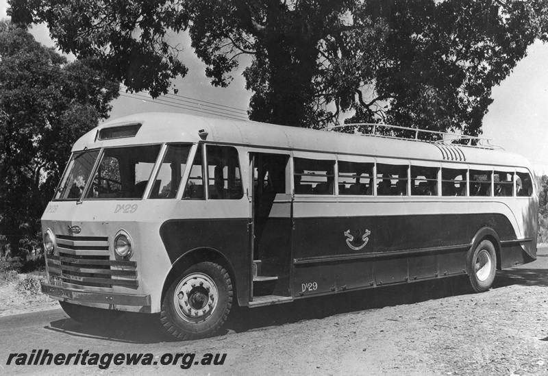 P01584
Railway Road Service Daimler bus No. DA29, front and side view.
