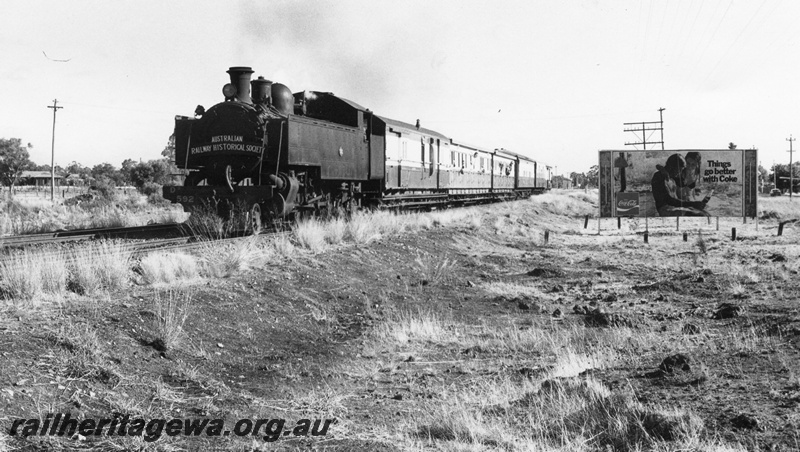 P02381
DD class 592, near Gosnells, SWR line, front and side view, on ARHS tour train
