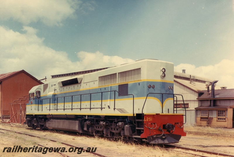P03804
1 of 2 views of L class 251, light and dark blue with yellow lining, side and front view
