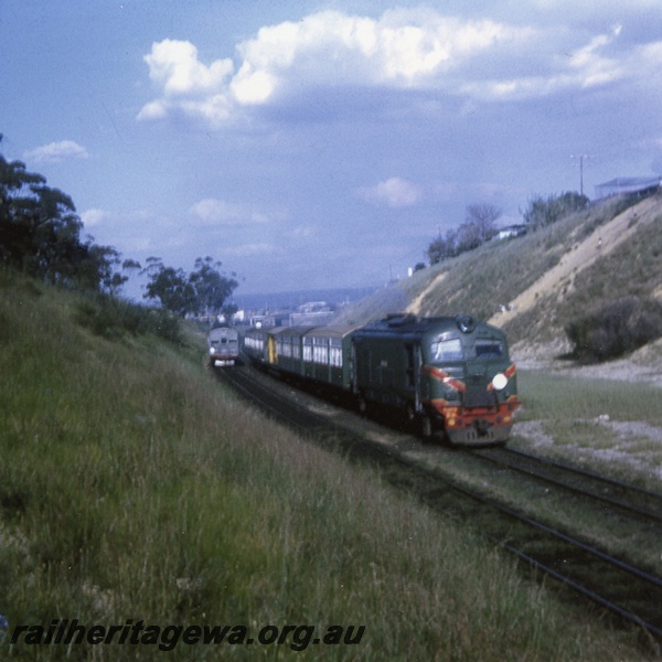 P04278
XA class diesel, on Claremont passenger service, passing ADK/ADB railcar set bound for Perth, near West Leederville, ER line, during Royal Show
