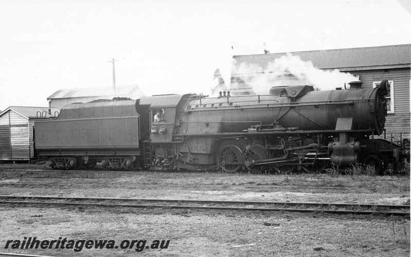 P04362
V class steam locomotive, side view.

