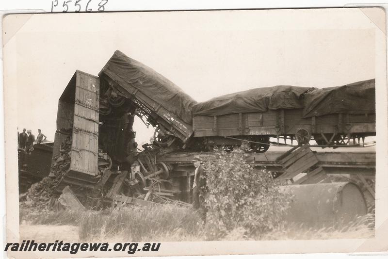 P05568
Dumberning derailment, GA class wagon, BN line, wagons piled up 
