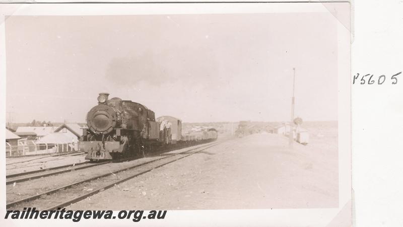 P05605
Visit by the Vic Div of the ARHS, PM class 712, Kalgoorlie, EGR line, goods train
