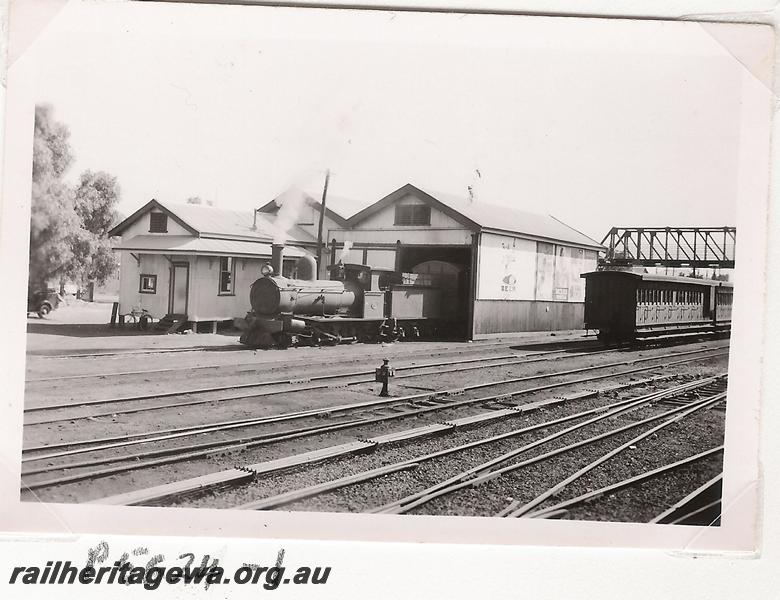 P05624
Visit by the Vic Div of the ARHS, G class 55, AD class carriage, point indicator, goods shed, yard, Midland
