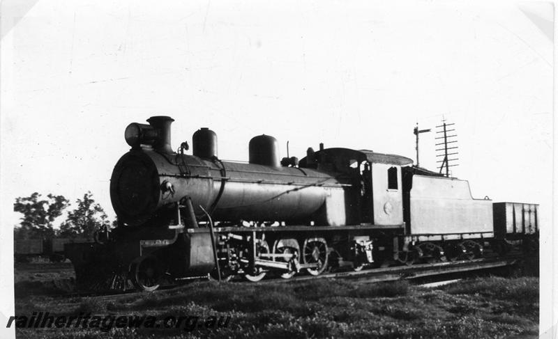 P05737
MRWA loco A class, front and side view

