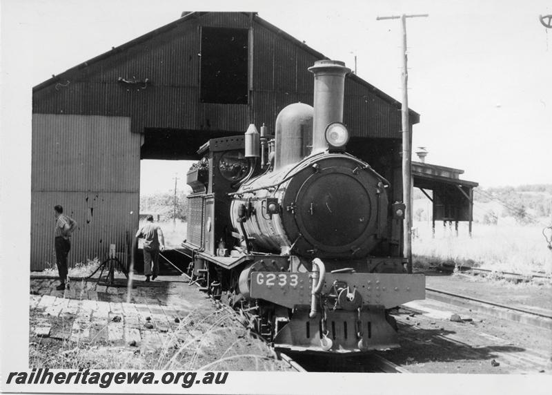P05909
G class 233, loco shed, loco depot, Brunswick Junction, SWR line, loco in front of shed

