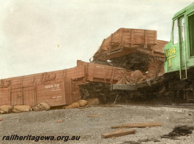 P06049
Collision at Canna, EM line, wagons piled up behind X class 1024 