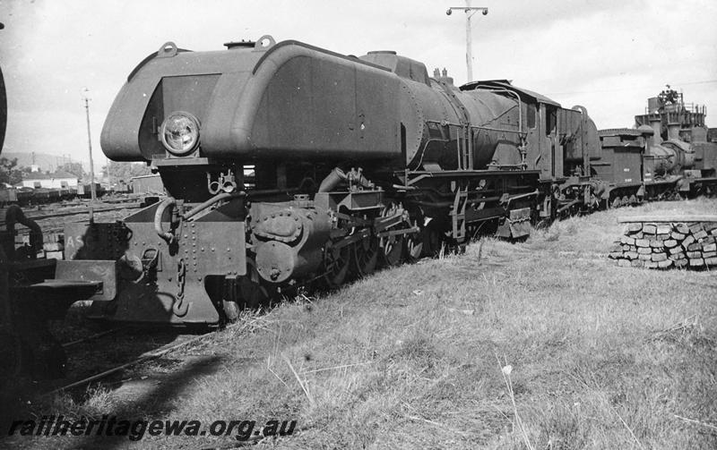 P06151
ASG class 45 Garratt, Midland Junction Workshops, front and side view.

