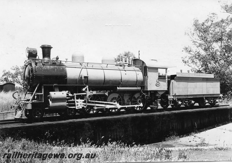 P06158
L class 241, on turntable in photographic grey livery, front and side view
