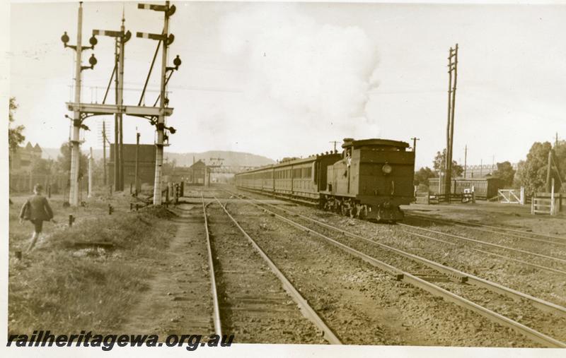 P06173
N class, two posted Signal, Midland Junction, departing Midland with a Perth bound suburban passenger train
