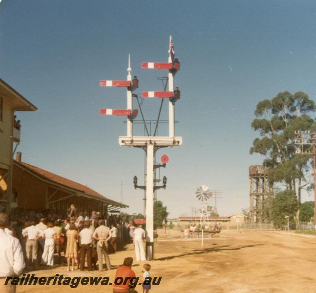 P06425
Signals, old Merredin Station, opening of the museum
