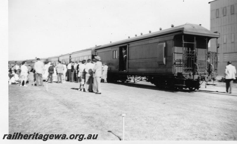 P06549
Z class 9, BHP siding Kwinana, ARHS tour train, in plain green livery, side and end view
