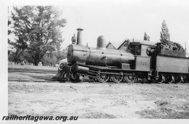P06577
Millars loco No.58, Mundijong, side view, partial view of the goods shed in the background

