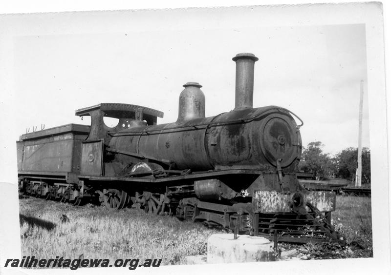 P06929
T class 169, stowed without tender, Midland Junction loco depot
