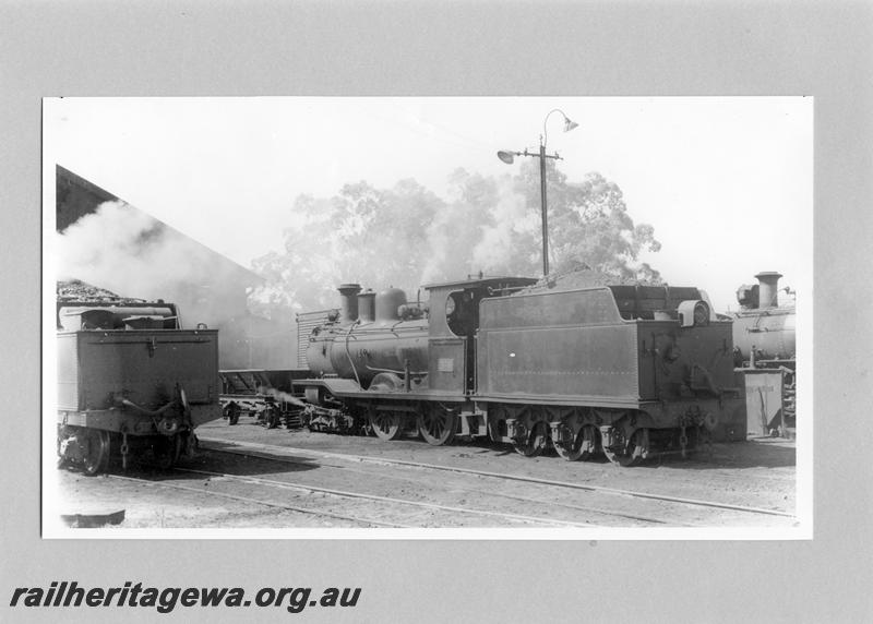 P07522
Vic Div visit, MRWA B class 6, Midland Junction, side and end view, also in view is the rear of the tender of a MRWA C class

