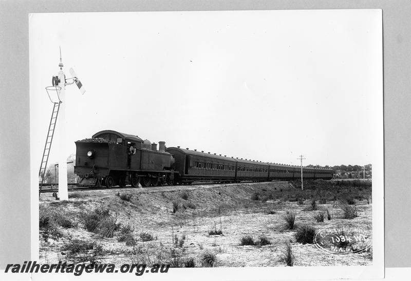 P07533
D class 375, signal, bunker leading on suburban passenger train. Same as P0854
