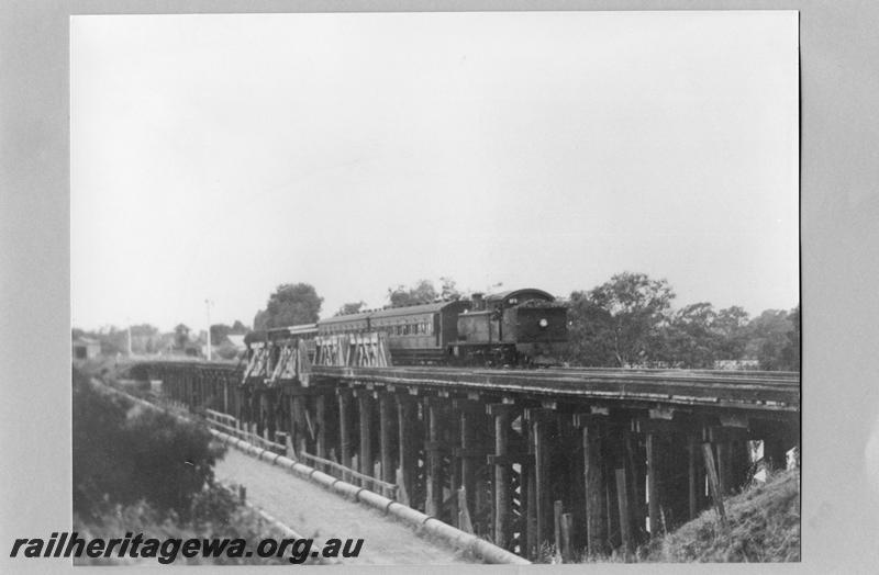 P07546
D class, wooden through truss bridge, Guildford, on suburban passenger train

