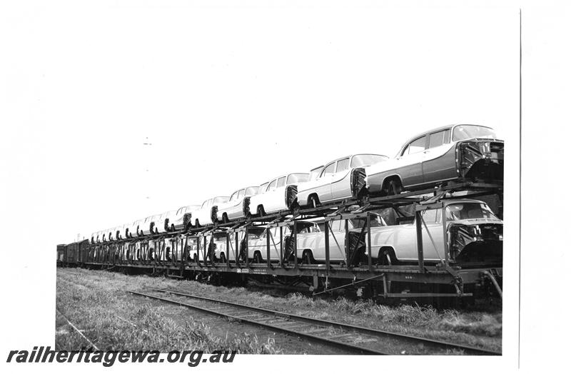 P07652
QMB class 20009 car carrying wagon with Holden cars on board, side and end view
