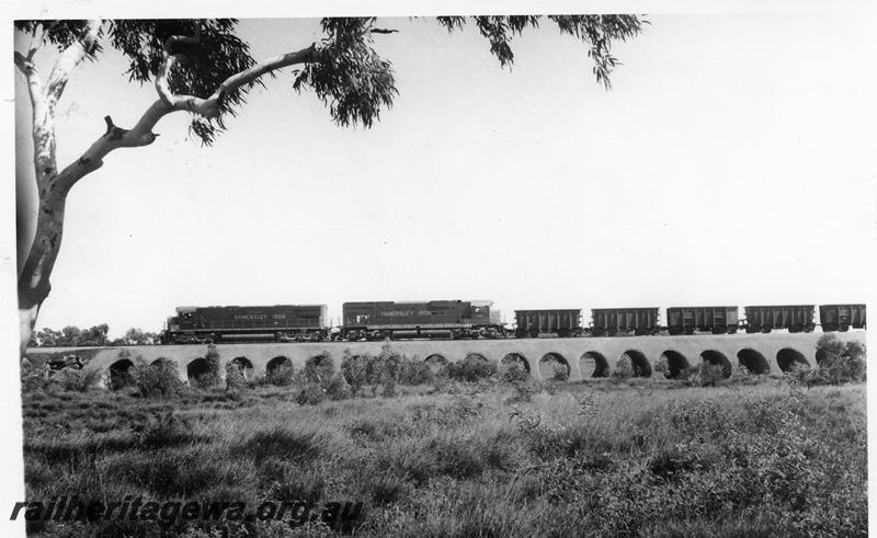P07853
Hamersley Iron C636 class locos on Iron ore train crossing the Turner River
