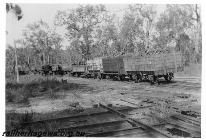 P08290
Millars loaded rolling stock in Timber Yard at Yarloop
