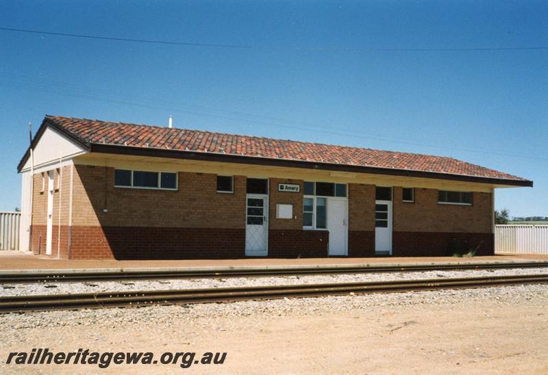 P08496
Amery, station building, view from rail side, GM line.
