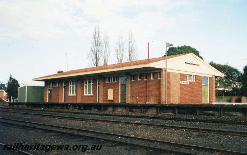 P08627
Manjimup, station building, Westrail nameboard, view from rail side, PP line.
