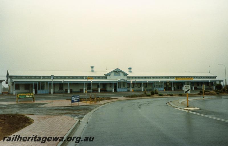 P08651
Bunbury, station building, view from road side, SWR line.
