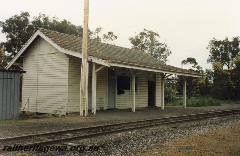 P08681
Kendenup, station building, nameboard, view from rail side, GSR line.
