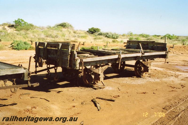 P08729
3 of 4 views of the abandoned wagons at Carnarvon
