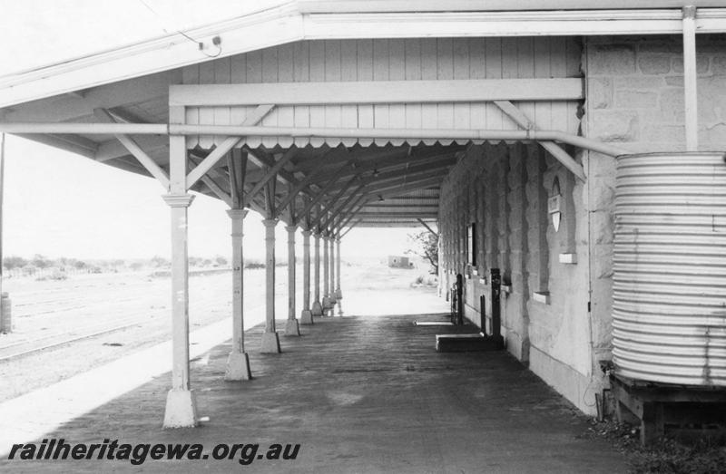 P08830
Station building, Yalgoo, NR line, end view looking along the platform
