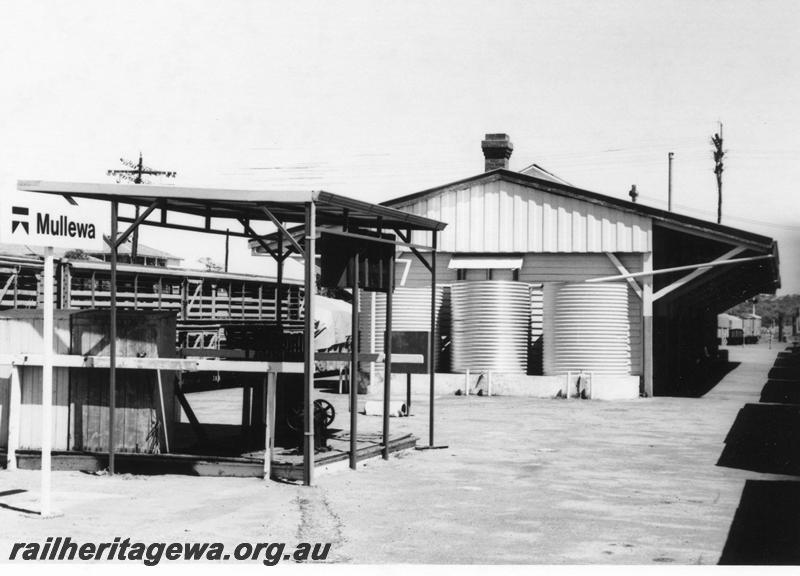 P08832
Station buildings, Mullewa, NR line, end view
