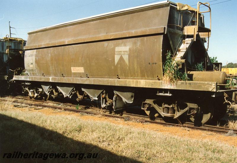 P08935
3 of 3 views of XNA class 34065-D grain hopper wagon, end view, originally an XNG class salt hopper
