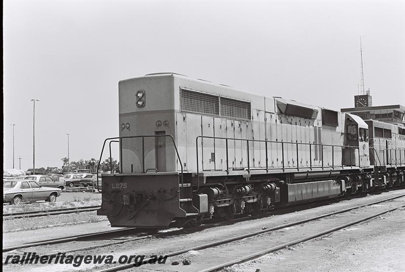P09007
L class 275, Forrestfield Yard, end and side view
