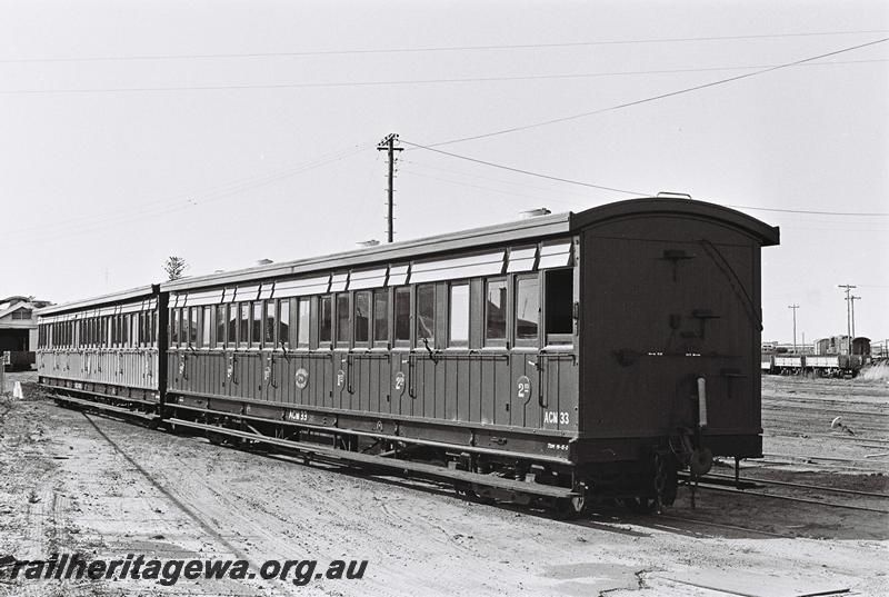 P09096
ACM class 33 carriage coupled to an ACL class from the 