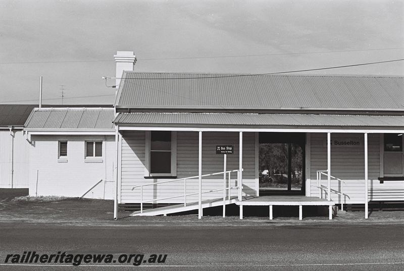 P09127
Station building, Busselton, BB line, rear view of left hand end of the building
