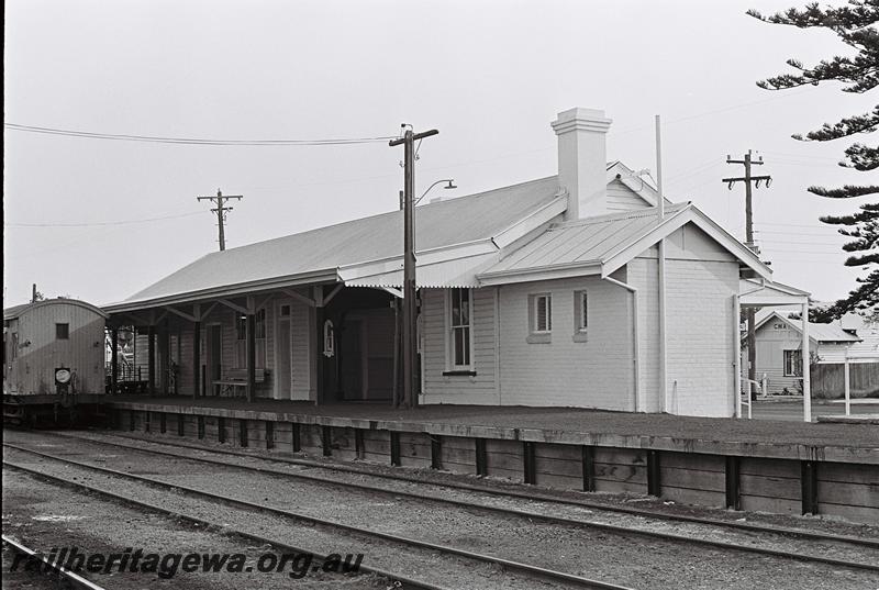 P09137
Station building, Busselton, BB line, trackside view of the front and right hand end of the building
