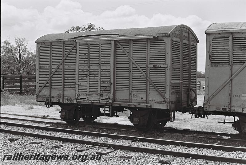 P09155
FD class 13888 louvered van, side and end view, opposite view to P9153
