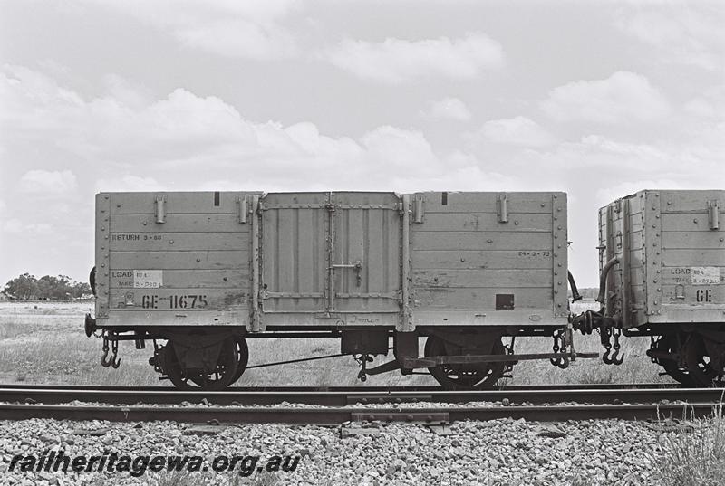P09159
GE class 11675 open wagon, side view
