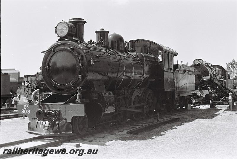 P09243
ES class 308, Rail Transport Museum, Bassendean, front and side view
