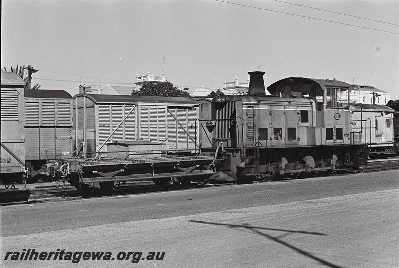 P09258
TA class 1808, Katanning, GSR line, front and side view, shunting.
