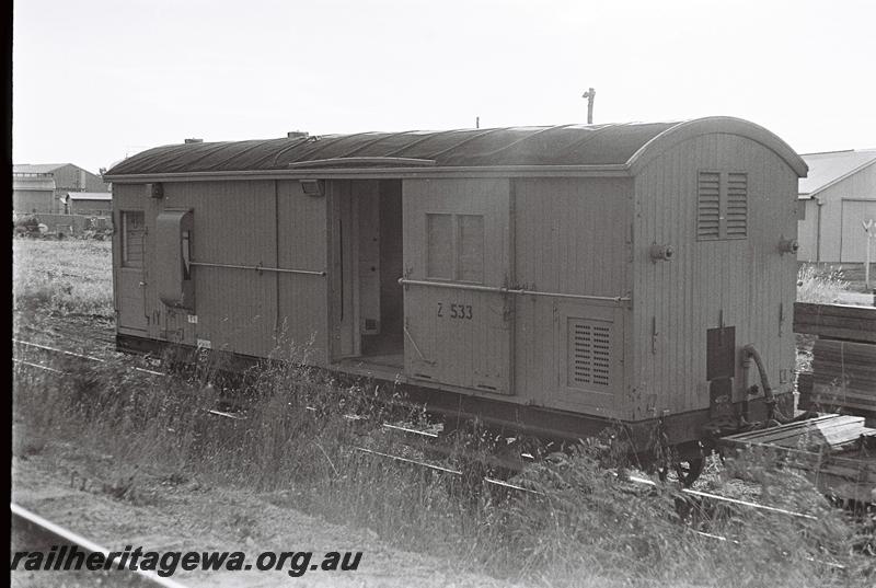 P09307
Z class 533 brakevan, Manjimup, PP line, side and end view, opposite end to P9305

