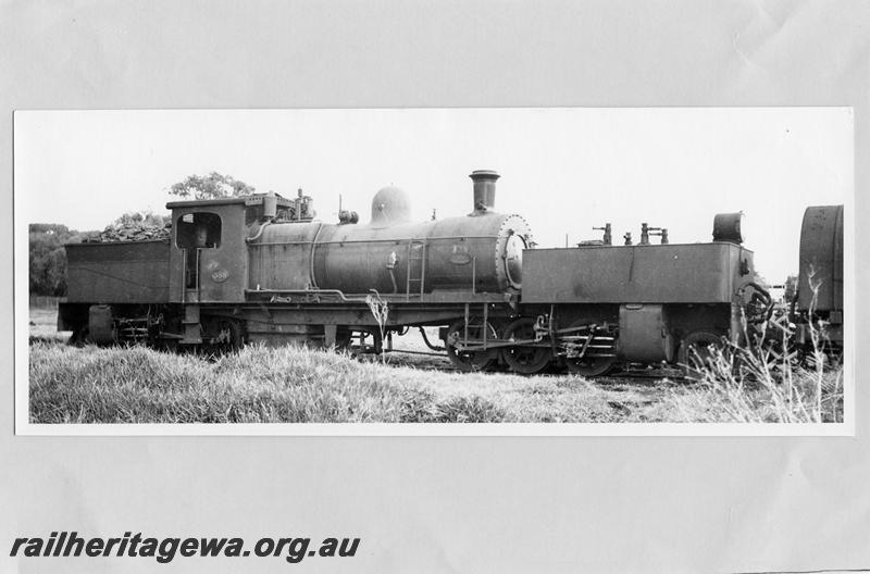 P09472
M class 388 2-6-0+0-6-2 Garratt loco at Busselton, first Garratt in WA. Goggs No. 76.
